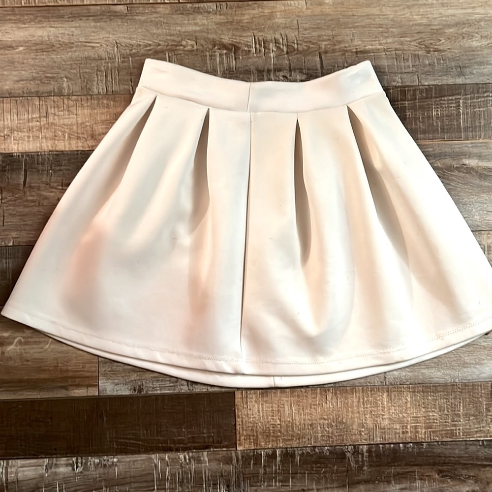 White mini skirt